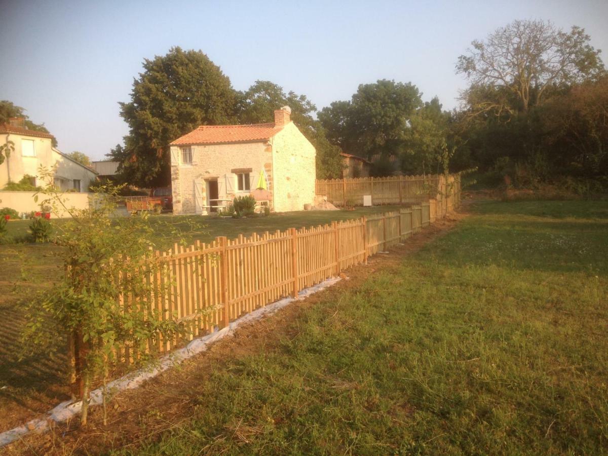 Le Puit Du Lavoir *