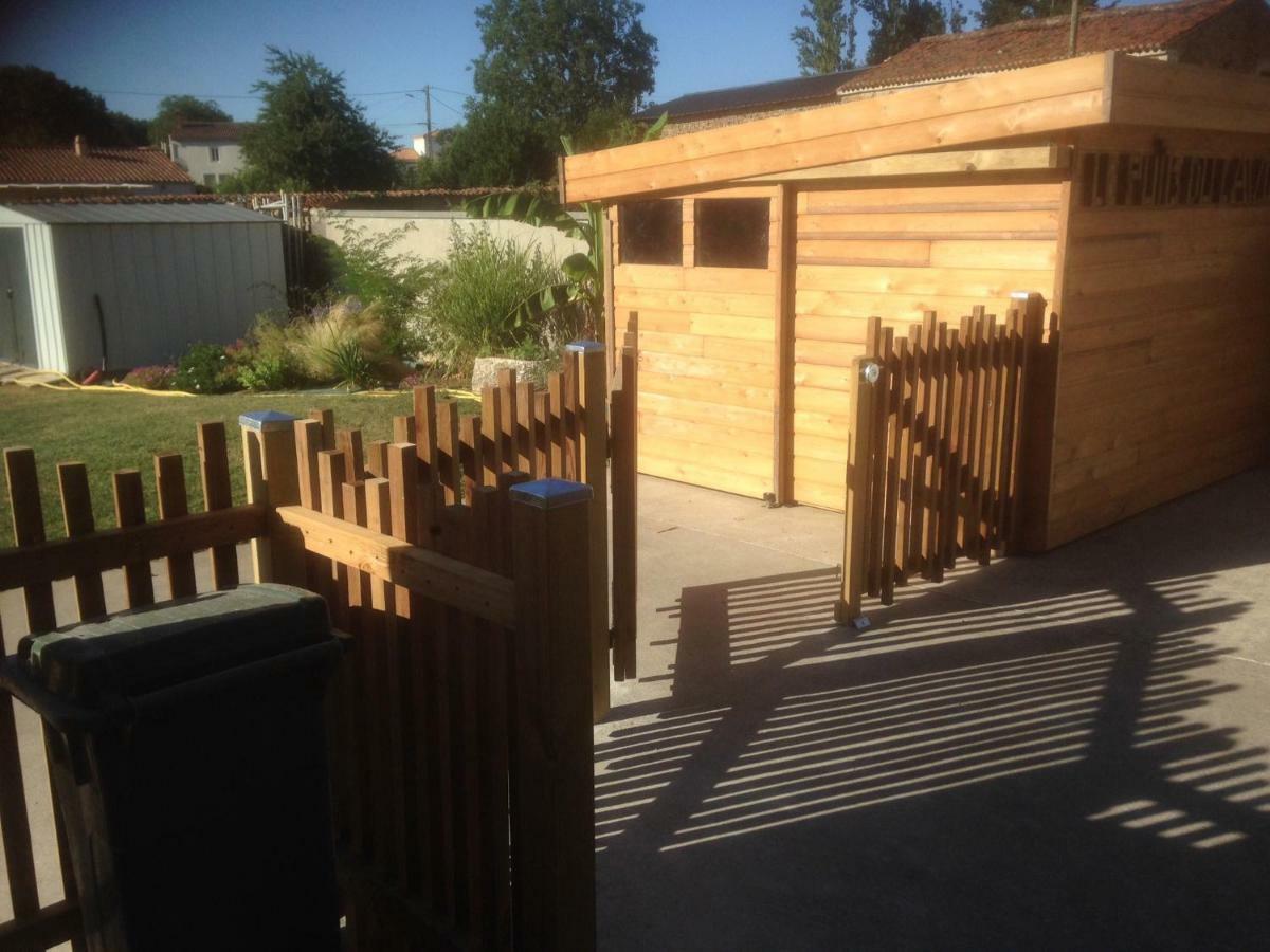 Holiday home Le Puit Du Lavoir Thire