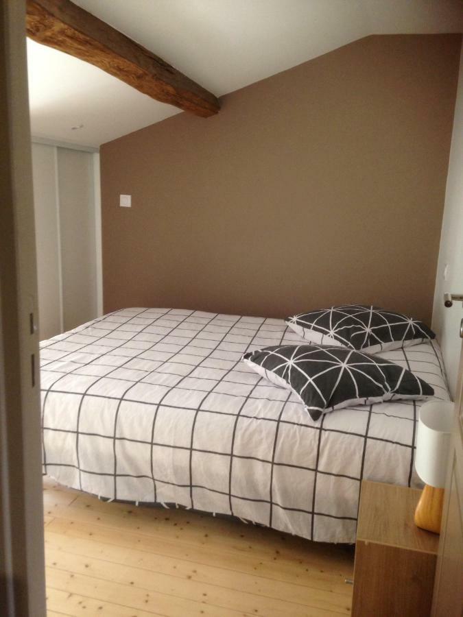 Holiday home Le Puit Du Lavoir Thire